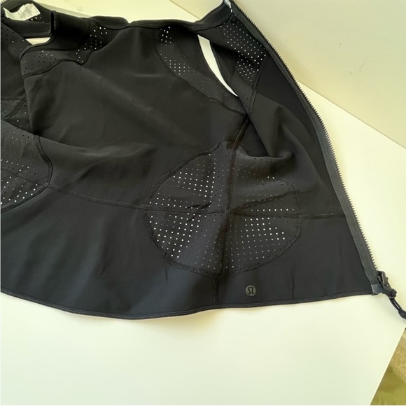 Lululemon Salty Swim Rashie Crosscourt Petal Black Clarity Yellow / Black - Picture 13 of 13